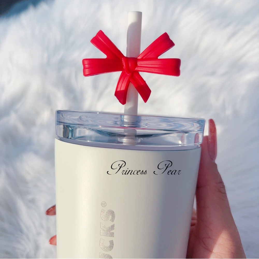 NWT❤️Starbucks 2025 Holiday Winter White SS Cold Cup Tumbler with Red Bow Topper - Picture 2 of 3